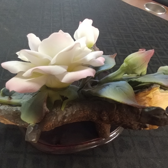 Southern Magnolia with Bud Sculpture - Picture 3 of 5